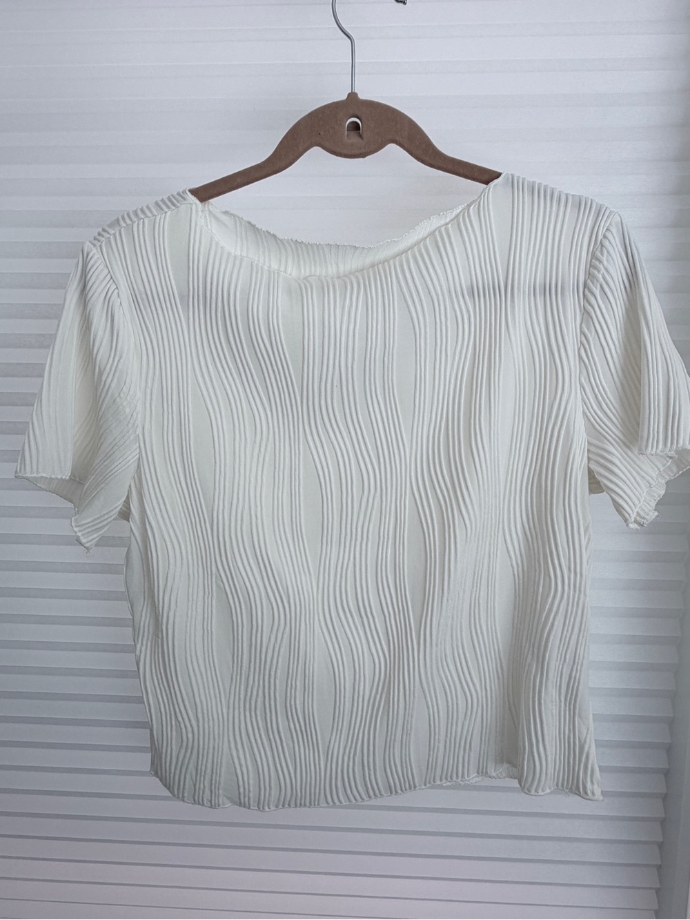 Solid Boat Neck Water Ripple Textured Tee